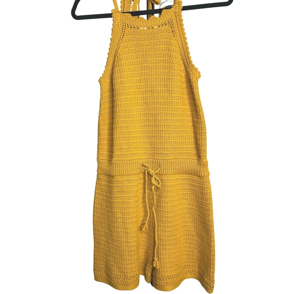 Universal Threads Crochet Romper- XS- mustard color. Unlined, stretchy, halter‎